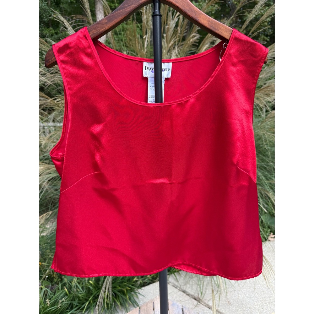 Danny & Nicole Red Satin Shell Blouse Sleeveless Scoop Neck Top Size 16